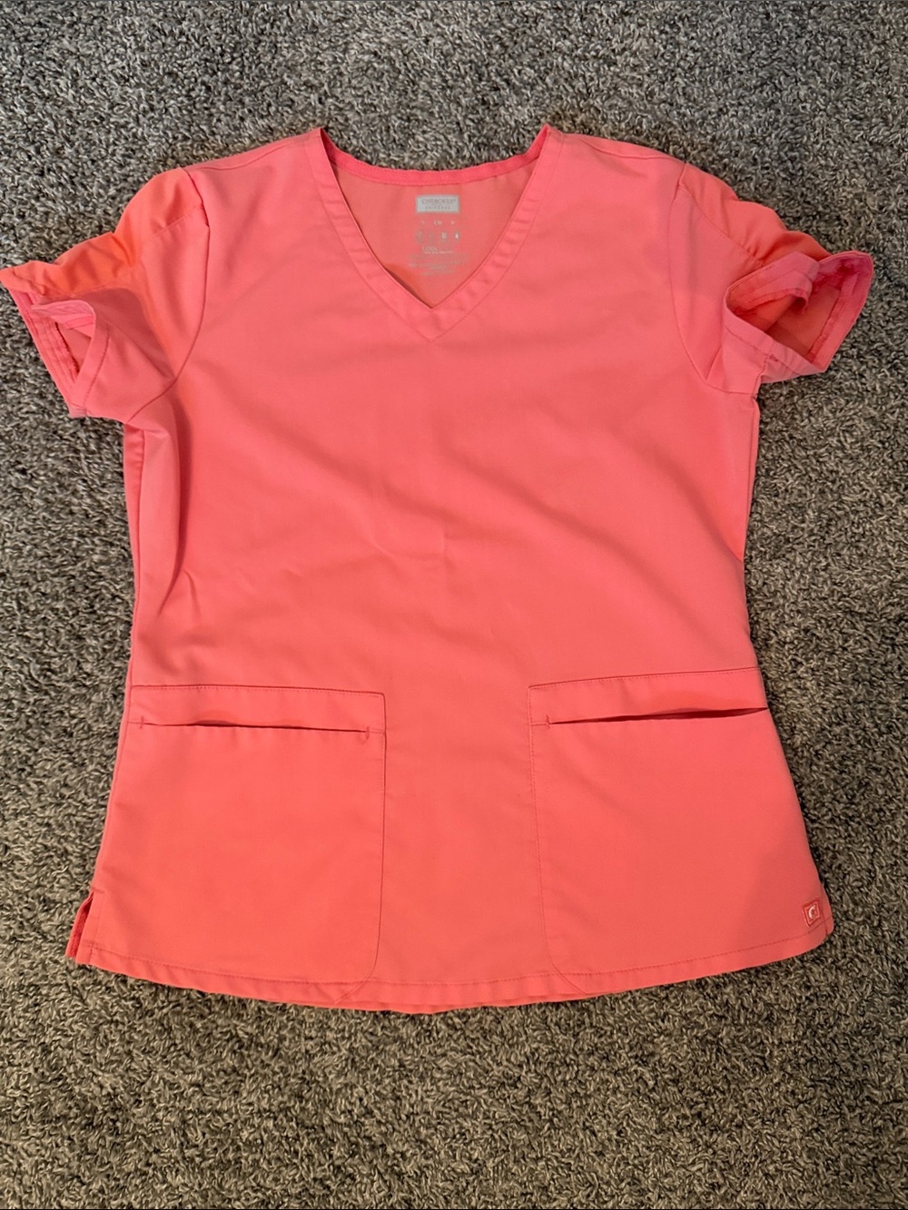 SCRUB TOP